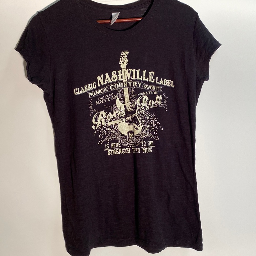 Classic Nashville Label - Junior Tee. Ladies Size XXL